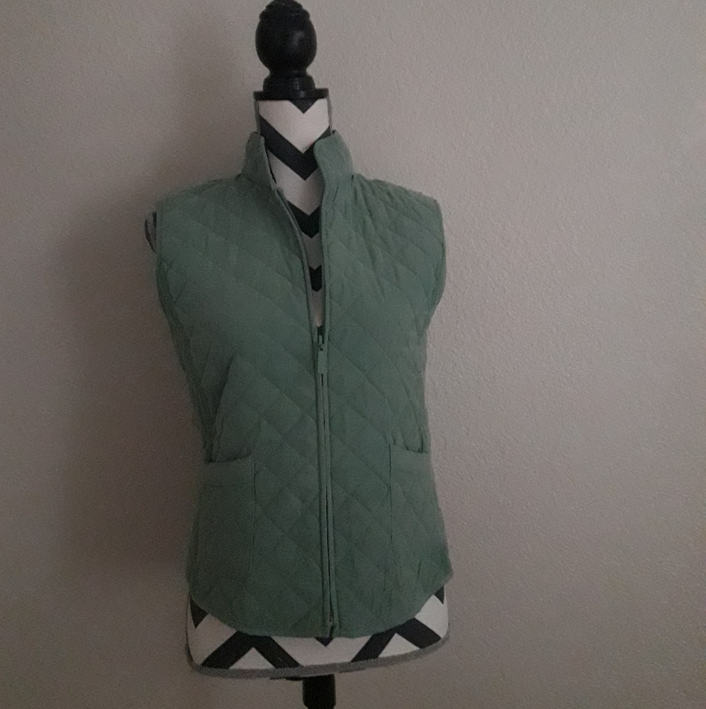 BOGO Van Heusen Small Green Quilted Vest Women